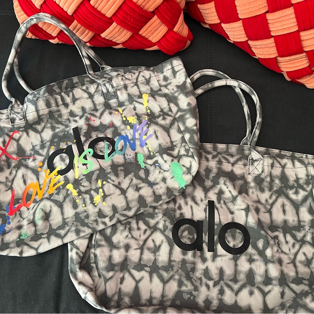 2  Alo Yoga Shopper Tote Bags